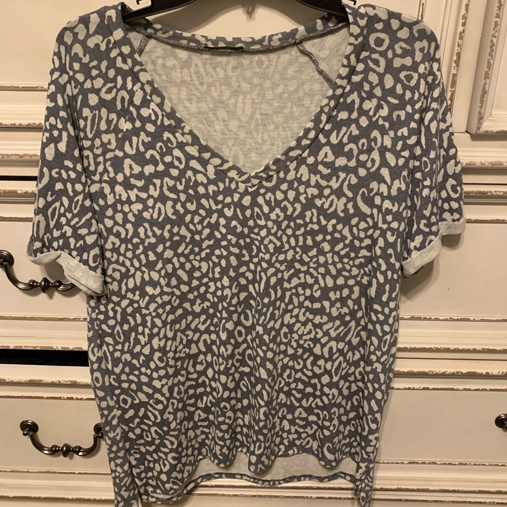Brand new leopard top